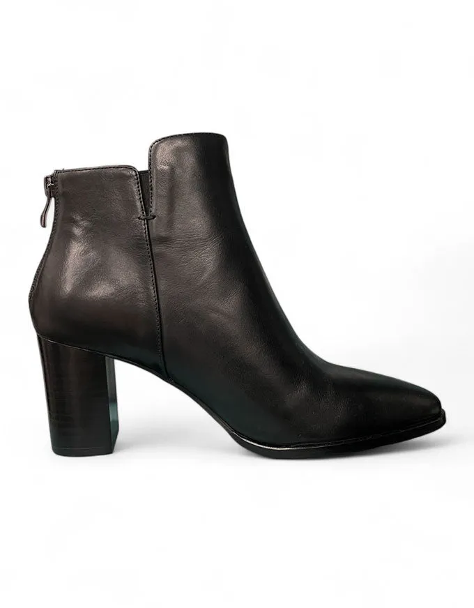 Astron Ankle Boots Black Leather