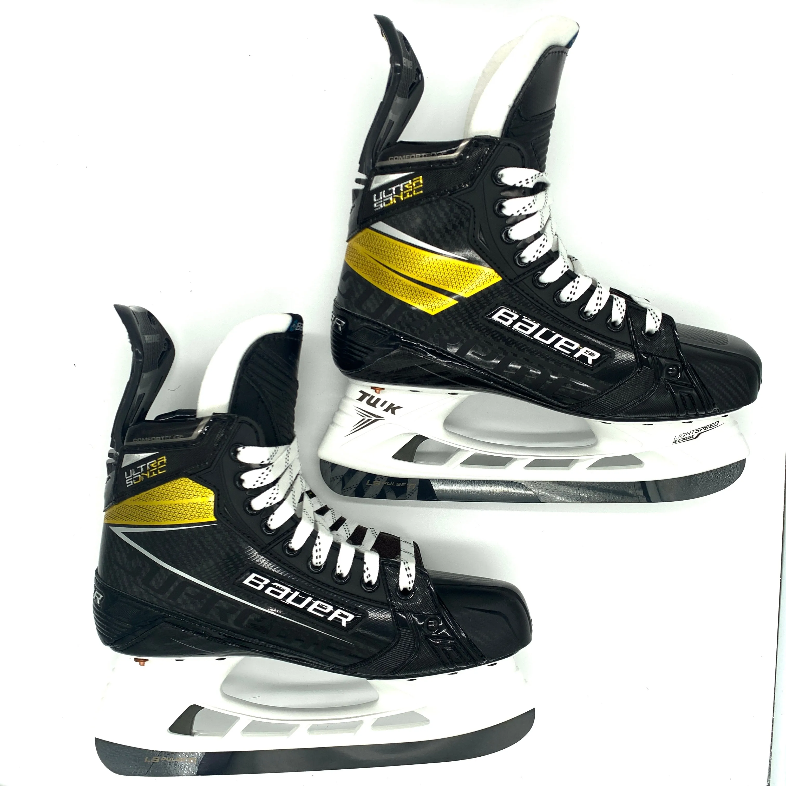 Bauer Supreme Ultrasonic - New Pro Stock Hockey Skates - Size L8.25C/R8C