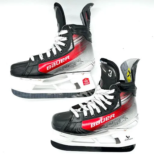 Bauer Vapor Hyperlite 2 - Pro Stock Hockey Skates - Size 4D