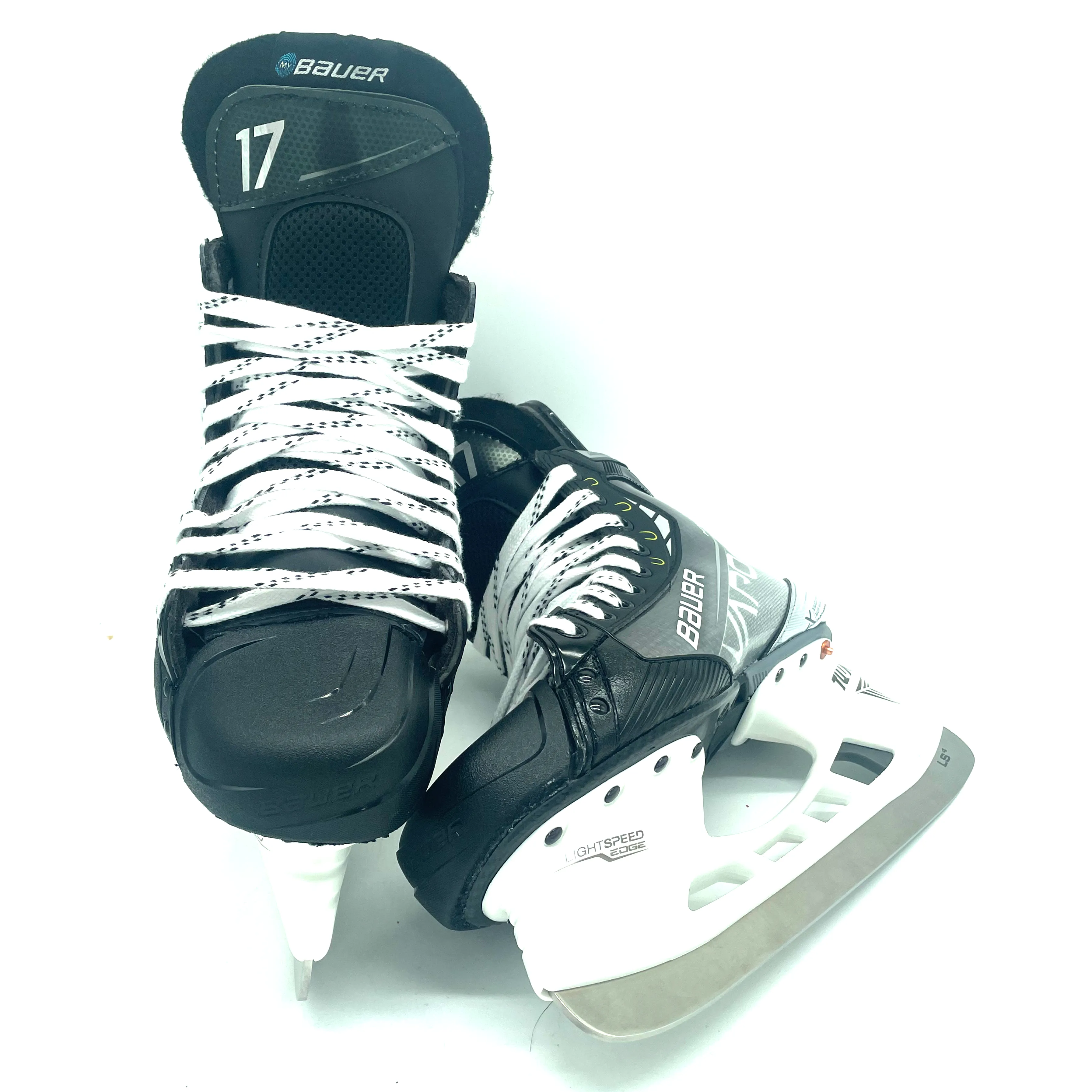 Bauer Vapor Hyperlite - Pro Stock Hockey Skates - Size R6.875 L7.375D