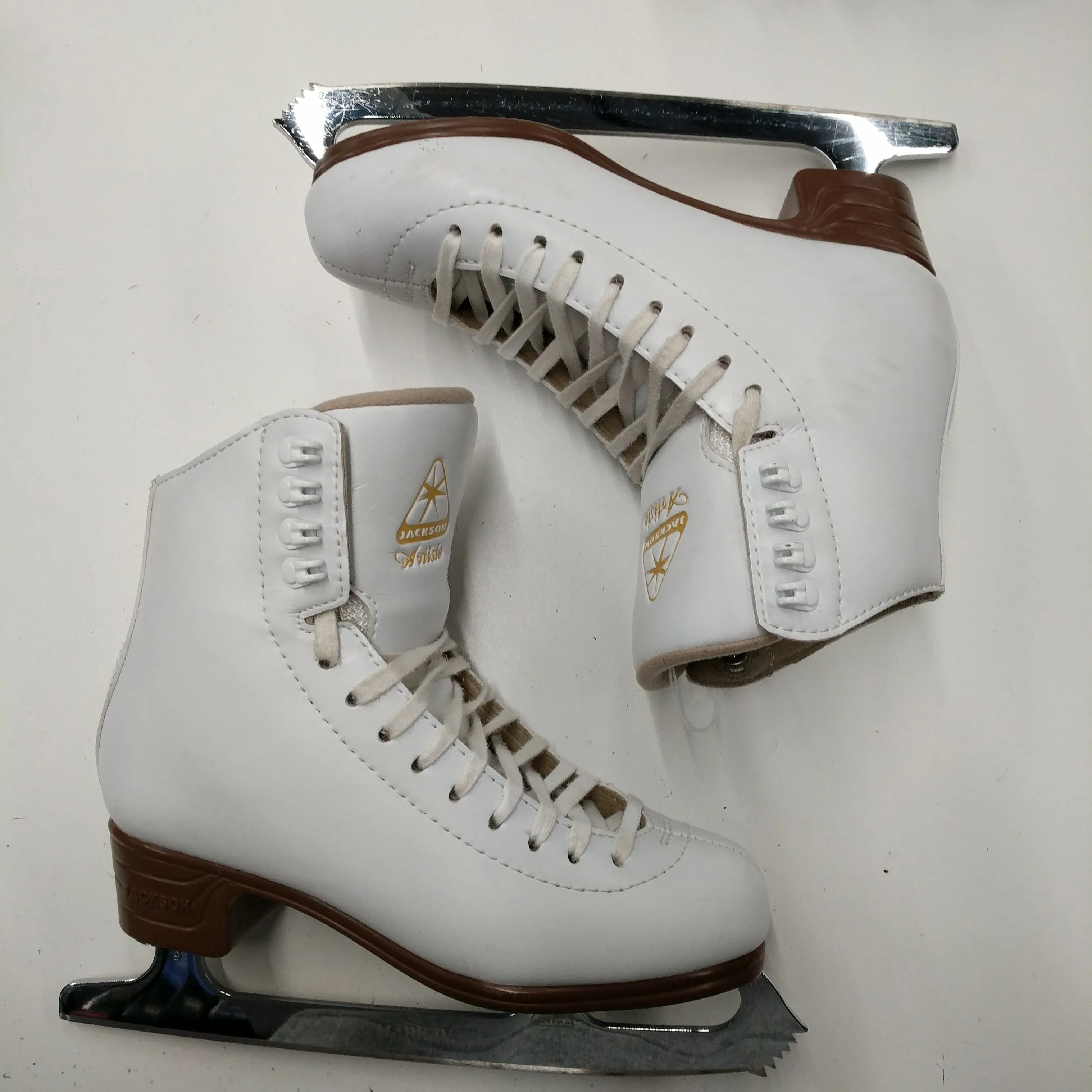 Used Jackson Artiste Figure Skates Size 4