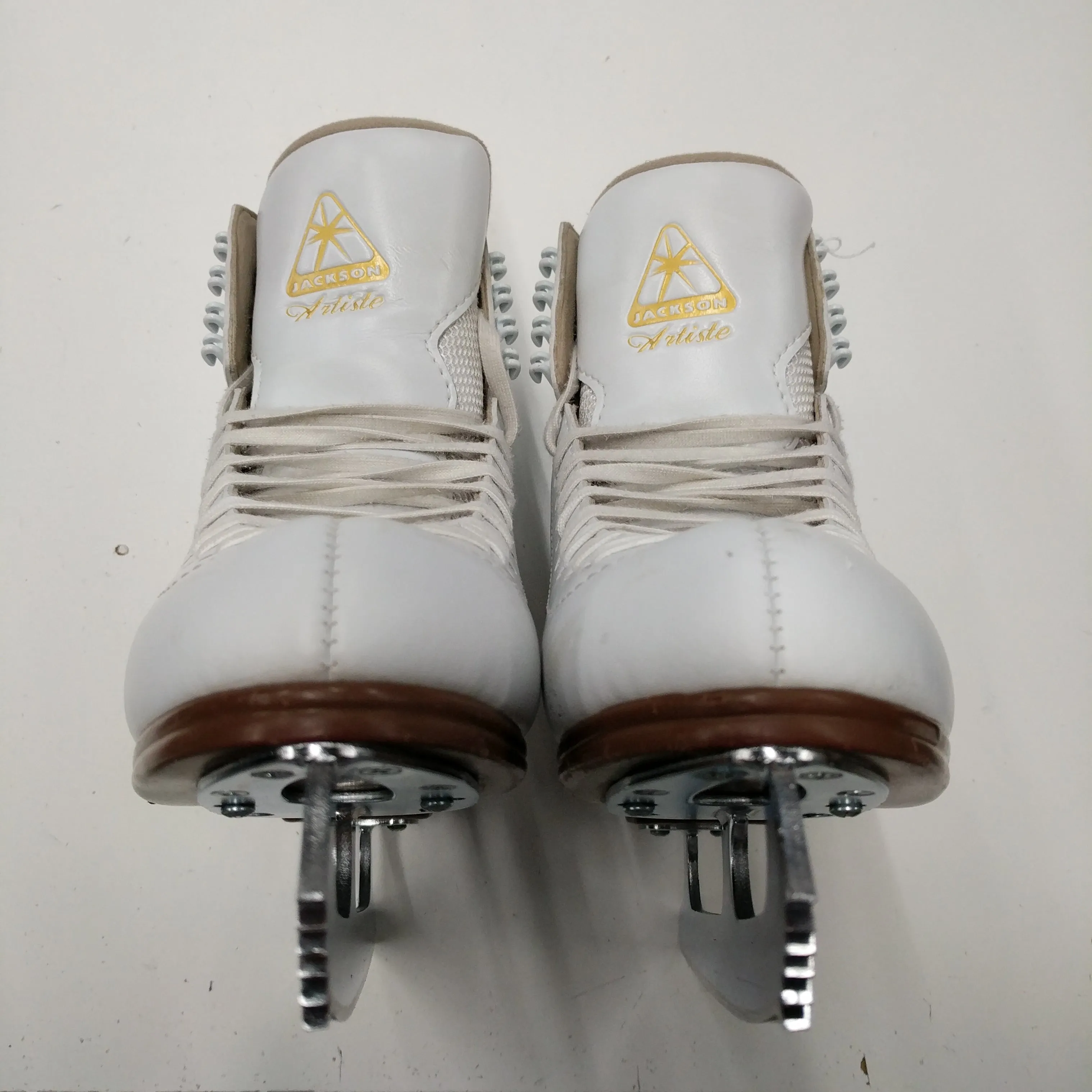 Used Jackson Artiste Figure Skates Size 4