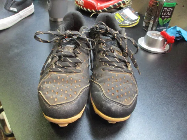 Used Under Armour Leadoff Cleats Size 2.5